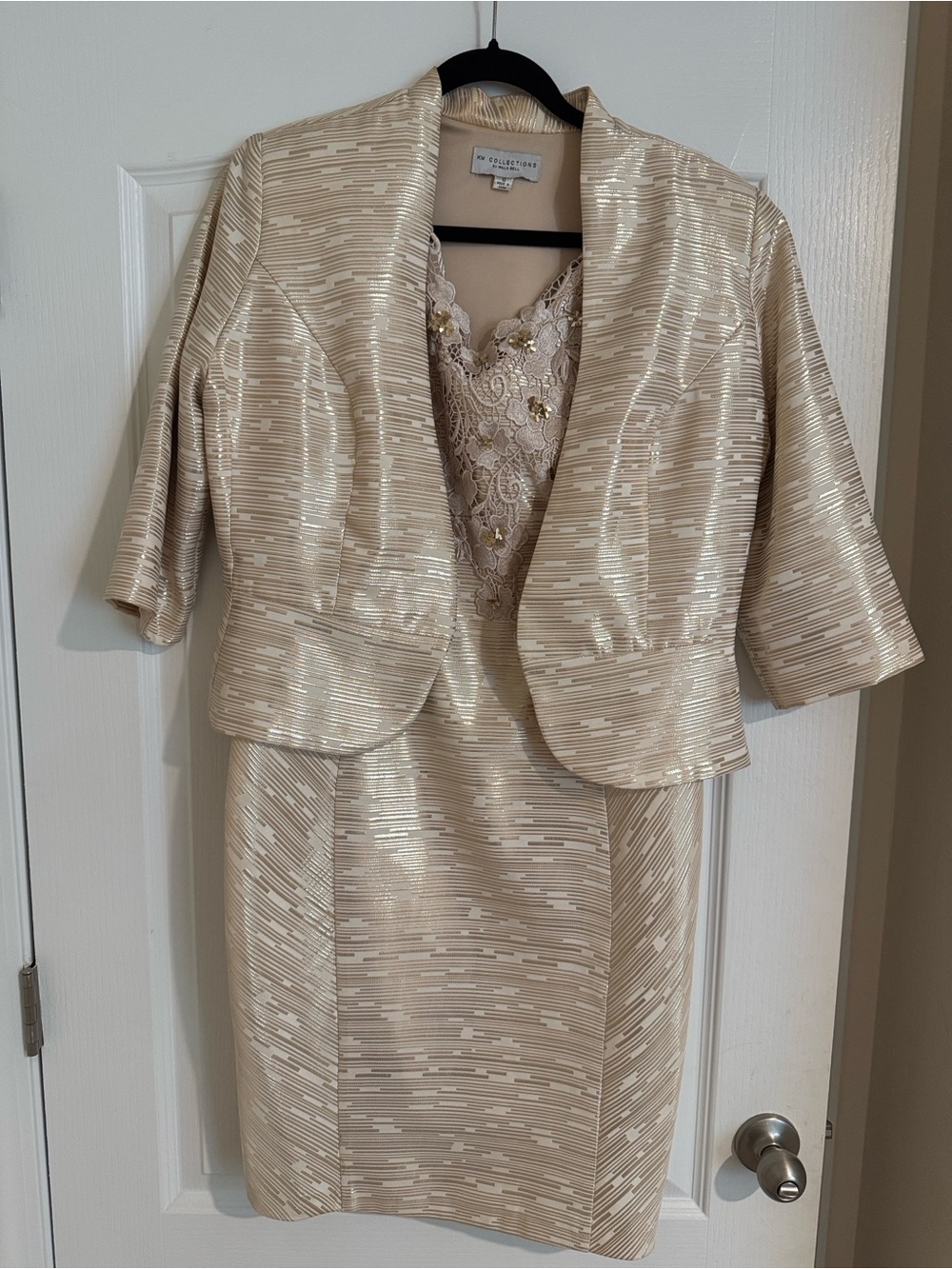 Km collection Elegant Cream & Gold Lace-Trim Dress with Jacket